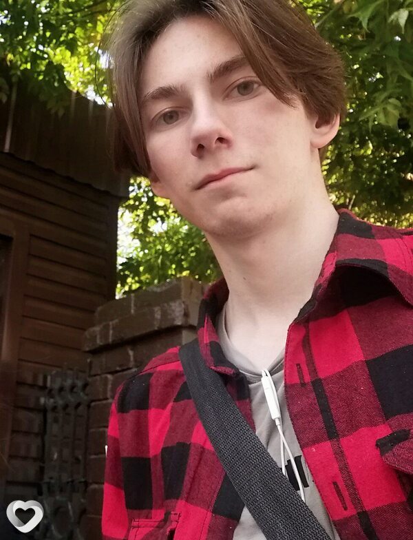 Дмитрий, 22, Южно-Сахалинске — анкета №2015961