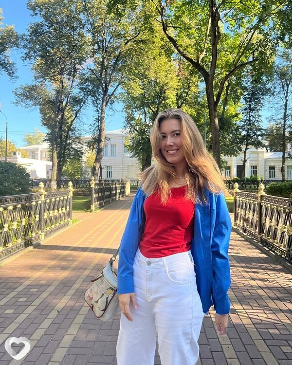 Аня, 19, Москве — анкета №2016054