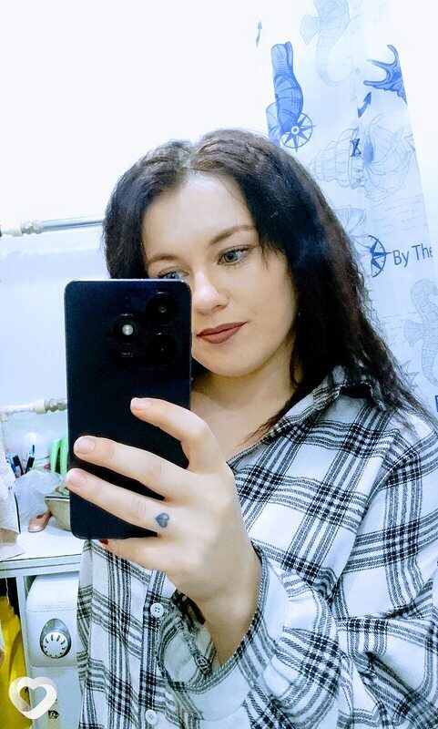 Диана, 27, Красноярске — анкета №2016440
