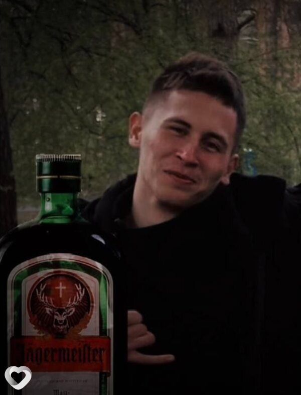 Дима, 20, Москве — анкета №2016708