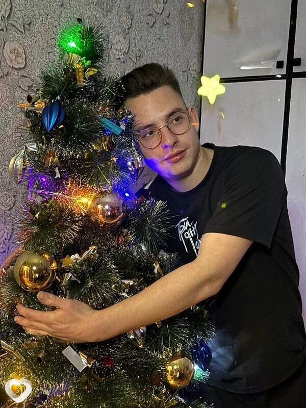 Даня, 25, Москве — анкета №2017281