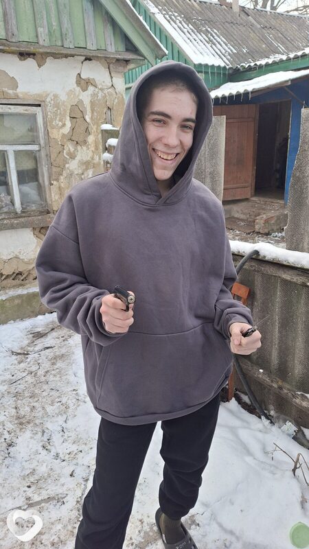 Антон, 22, Москве — анкета №2017424