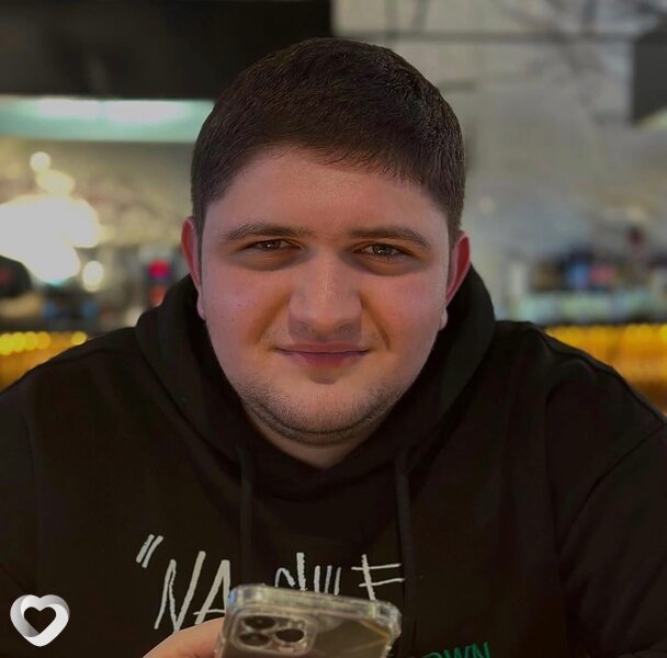 Эдуард, 24, Москве — анкета №2017689