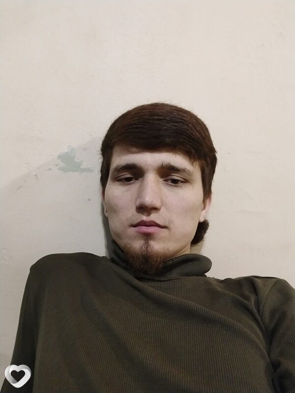 Абдуло, 26, Ханты-Мансийске — анкета №2017810
