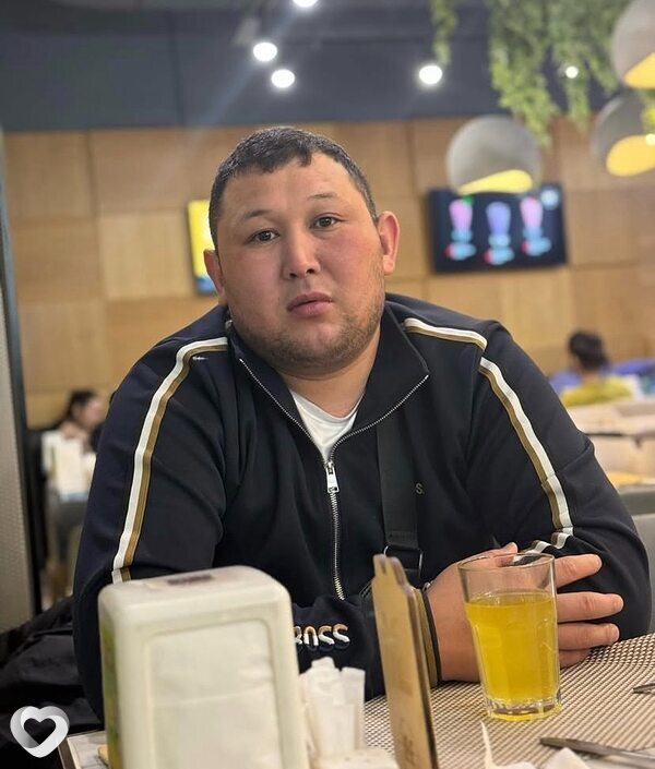 Макс, 28, Актау — анкета №2018146