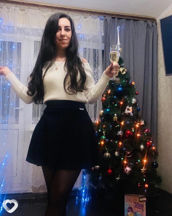Виктория, 27, Южно-Сахалинске — анкета №2018189