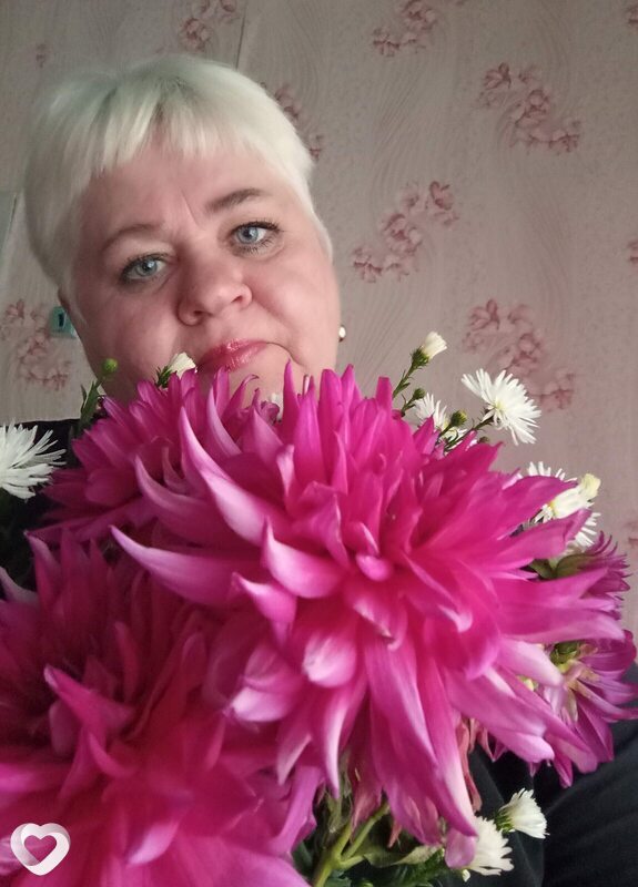 Лена, 46, Минусинске — анкета №2018385