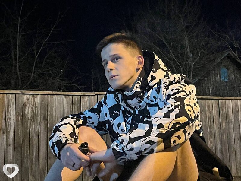 Сергей, 21, Гомеле — анкета №2018337