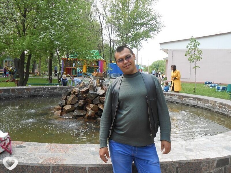 Олег, 42, Донецке — анкета №2018549