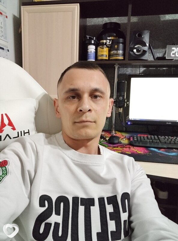 Андрей, 33, Новосибирске — анкета №2019842