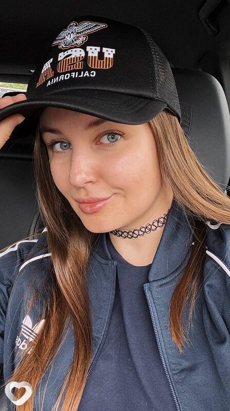 Вика, 24, Волгограде — анкета №2019901