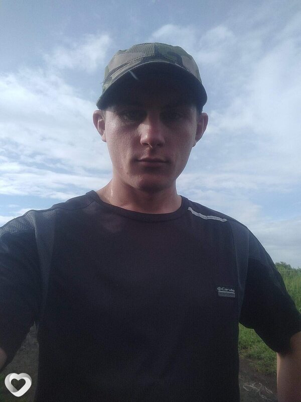 Славка, 26, Барнауле — анкета №2020058