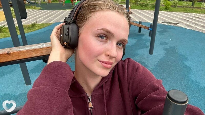 Кристина, 27, Александрове — анкета №2020156
