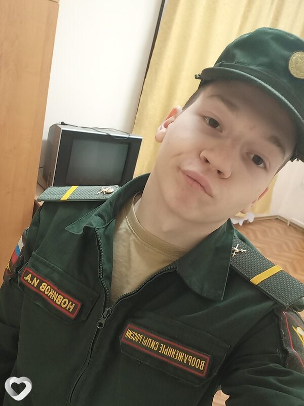 Илья, 24, Владимире — анкета №2020112