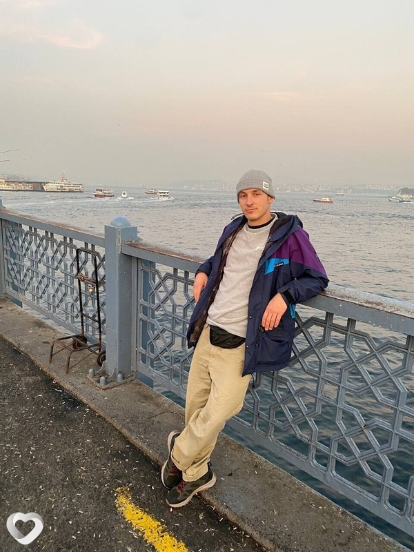 Артем, 27, Калуге — анкета №2021044