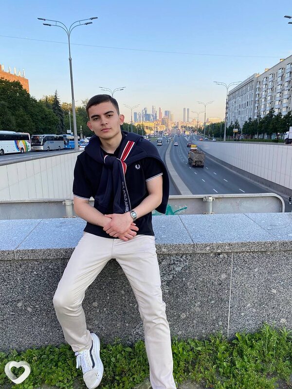 Астемир, 19, Москве — анкета №2020833