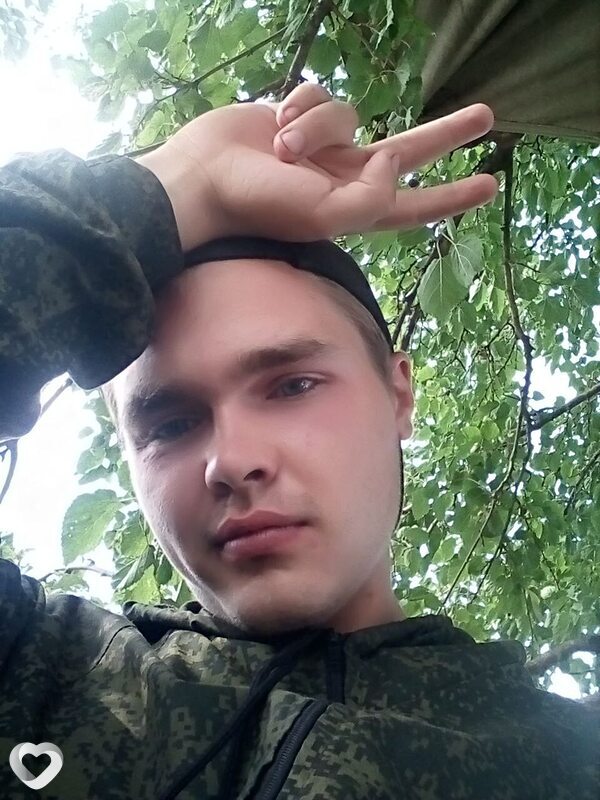 Александр, 23, Донецке — анкета №2021249