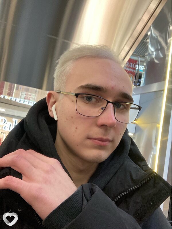 Ярослав, 22, Москве — анкета №2020964