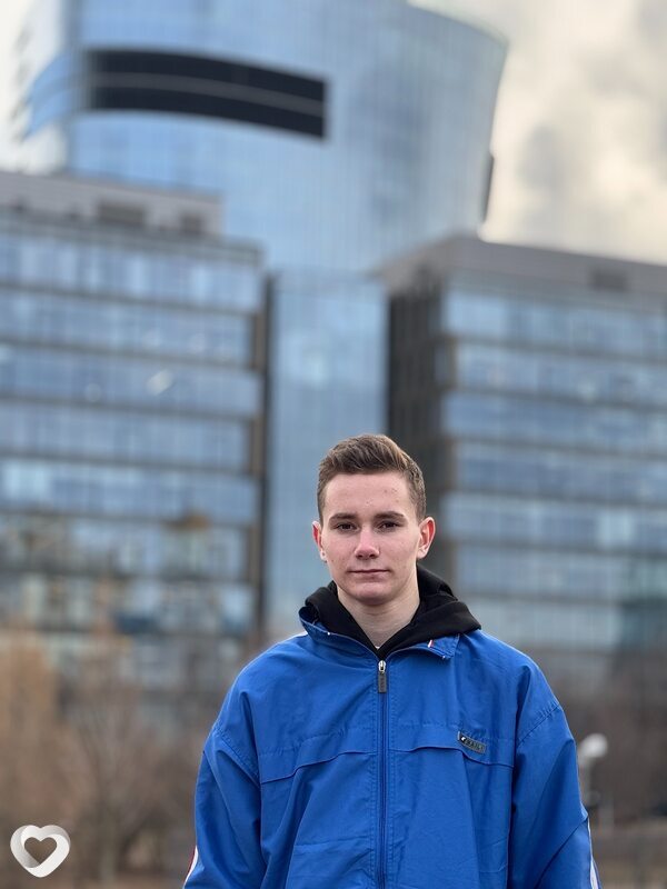 Дима, 20, Санкт-Петербурге — анкета №2021469