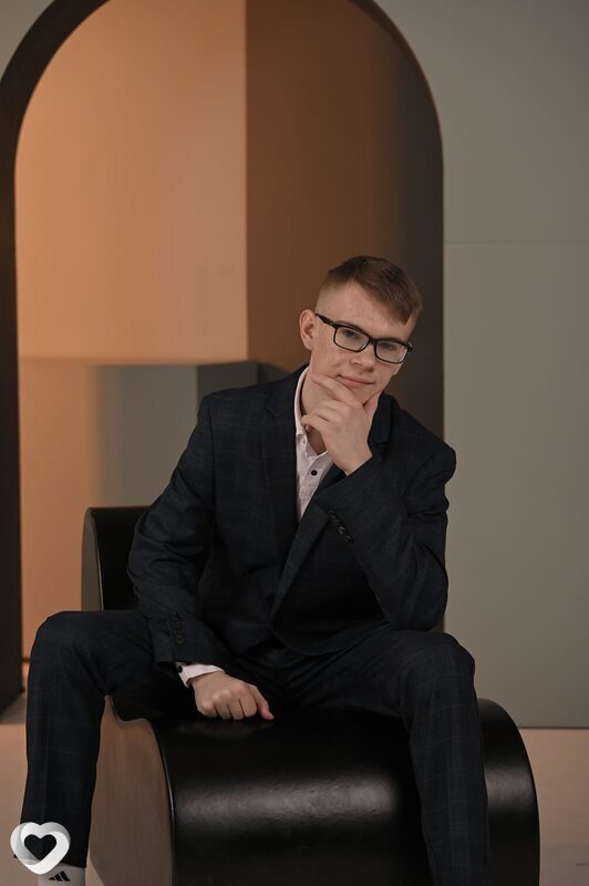 Евгений, 19, Москве — анкета №2021769
