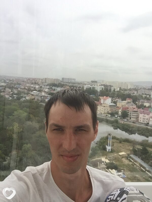 Артем, 39, Саратове — анкета №2021999