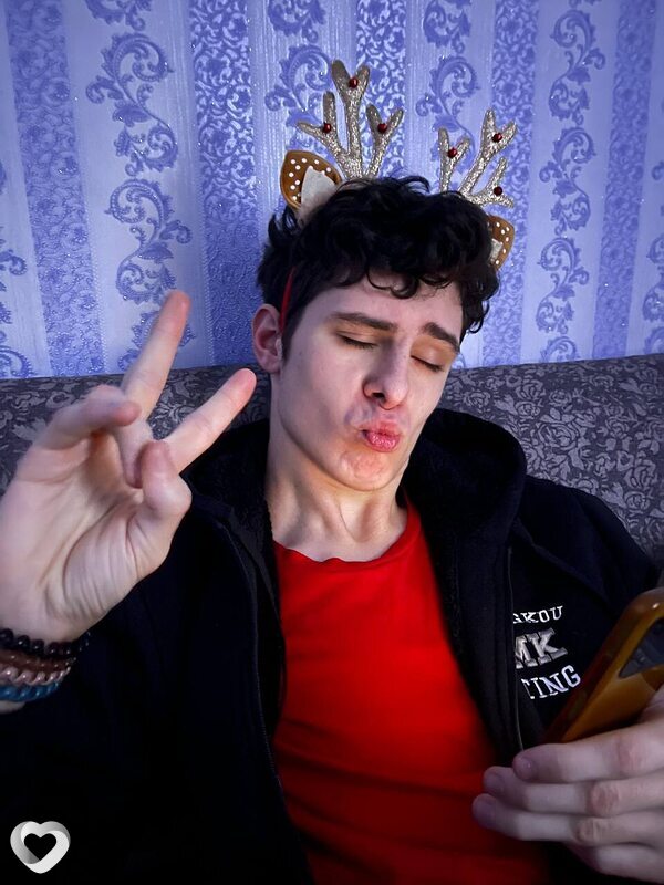 Лучезар, 19, Копыле — анкета №2021842