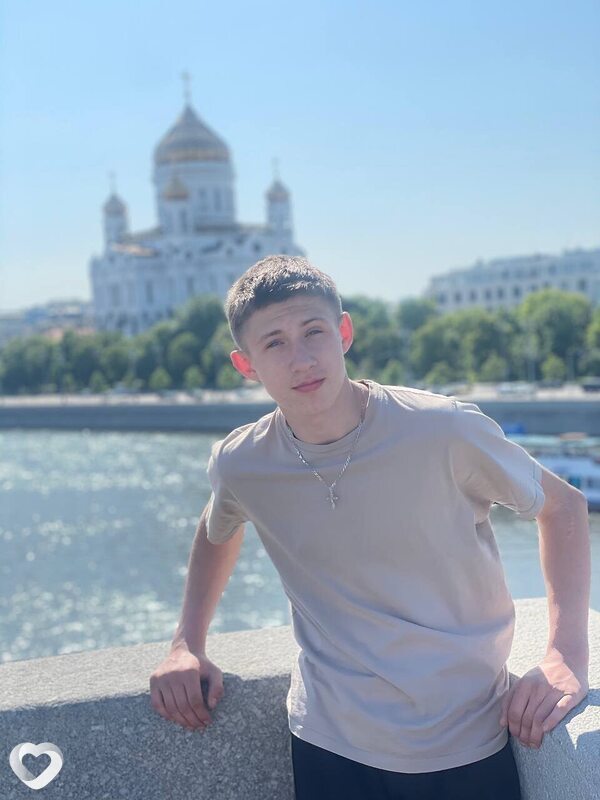 Тимофей, 20, Москве — анкета №2021719