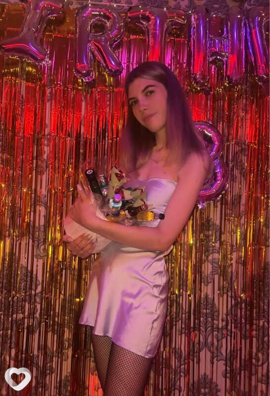 Яна, 21, Ейске — анкета №2022284