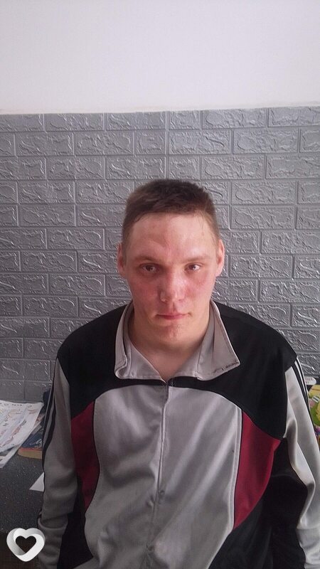 Денис, 28, Шарыпове — анкета №2022735