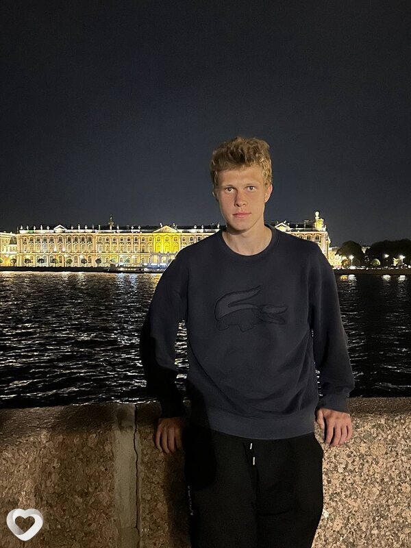 Егор, 21, Москве — анкета №2023406