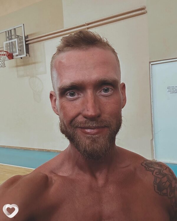 Владимир, 27, Архангельске — анкета №2023140