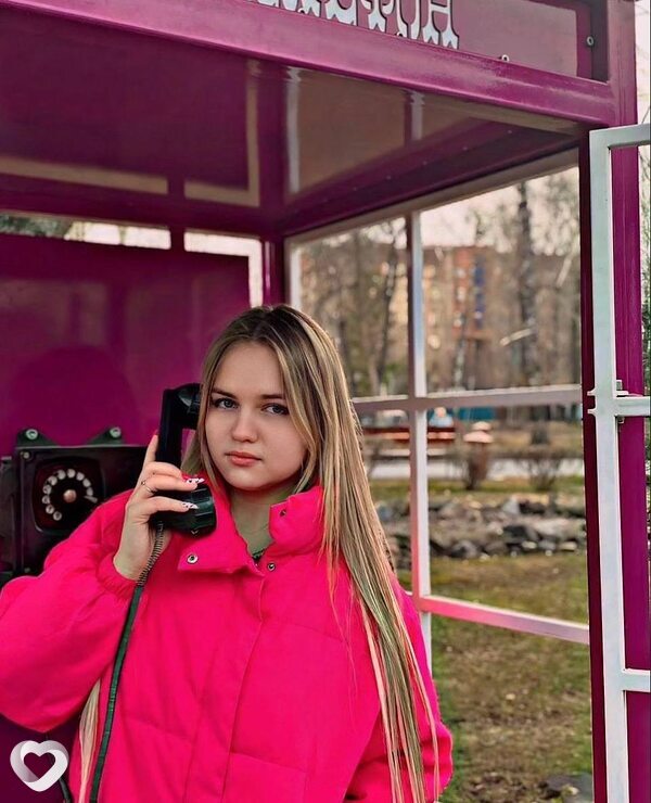 Вика, 24, Санкт-Петербурге — анкета №2023638