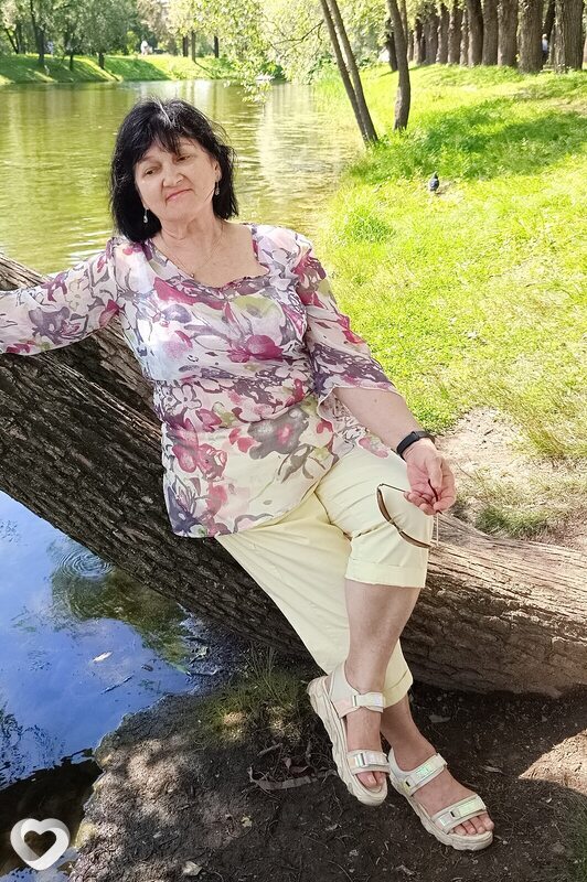 Галина, 72, Санкт-Петербурге — анкета №2023936