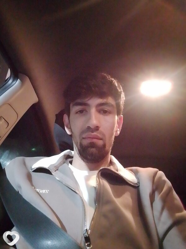 Амин, 24, Екатеринбурге — анкета №2023851
