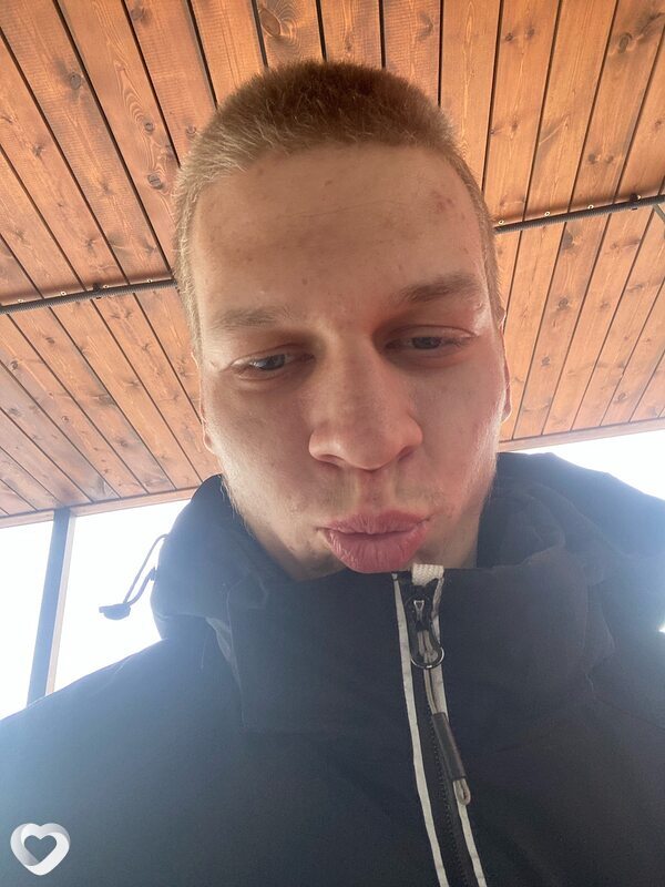 Андрей, 27, Омске — анкета №2024490