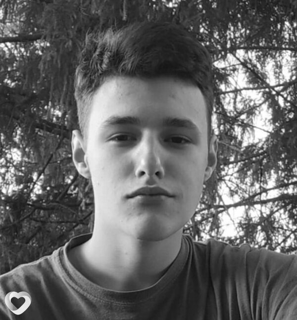 Паша, 22, Иванове — анкета №2025044