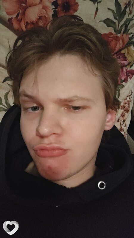Олег, 21, Чехове — анкета №2025392