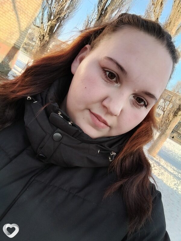 Евгения, 24, Луганске — анкета №2025480
