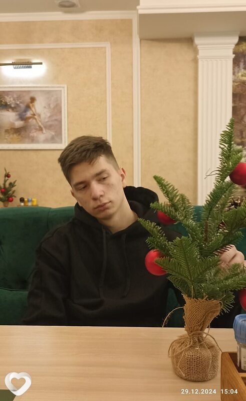 Иван, 19, Кропоткине — анкета №2025501