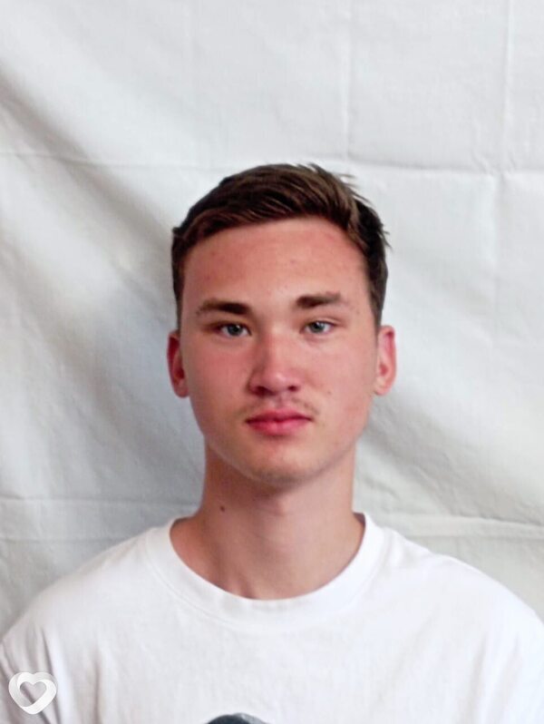 Адиль, 24, Алматы — анкета №2026151