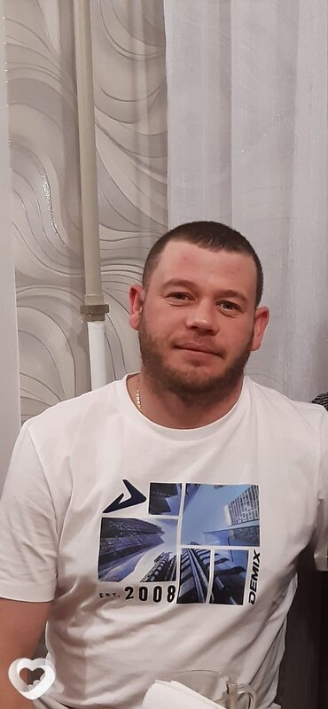 Павел, 38, Омске — анкета №2026304