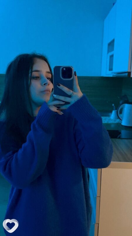 Карина, 20, Санкт-Петербурге — анкета №2027474