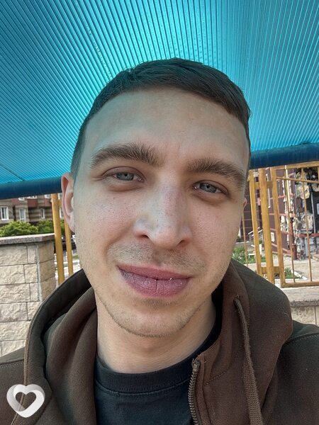 Виталик, 31, Донецке — анкета №2027608