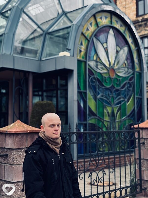 Максим, 22, Минске — анкета №2028337