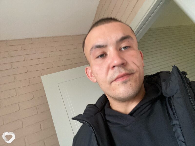 Антон, 29, Орёл — анкета №2028761