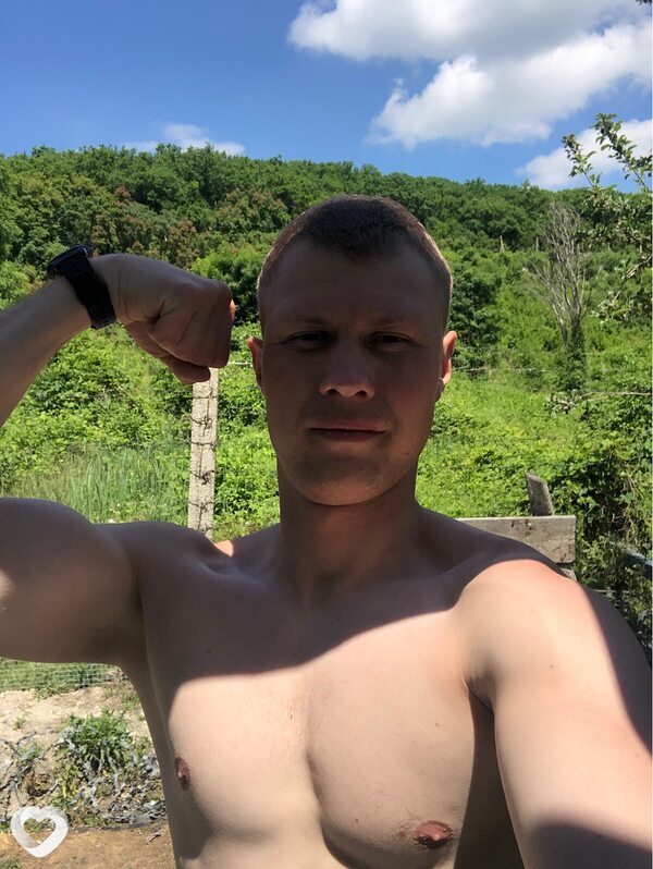 Иван, 22, Москве — анкета №2028769