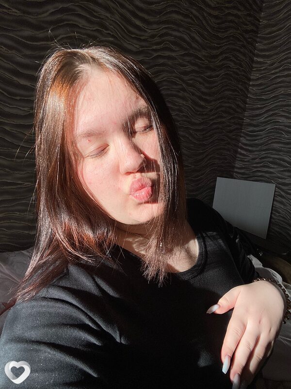 Полина, 21, Красноярске — анкета №2028706