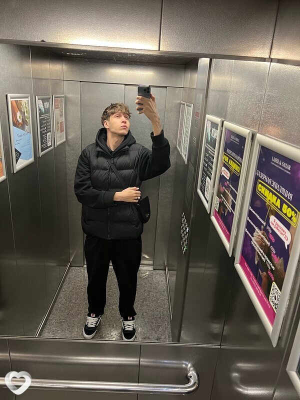 Леша, 23, Санкт-Петербурге — анкета №2028853