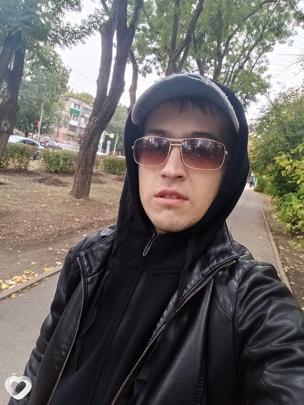 Лев, 25, Таганроге — анкета №2029237
