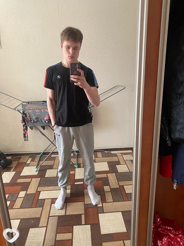 Дмитрий, 19, Нижнем Новгороде — анкета №2029288